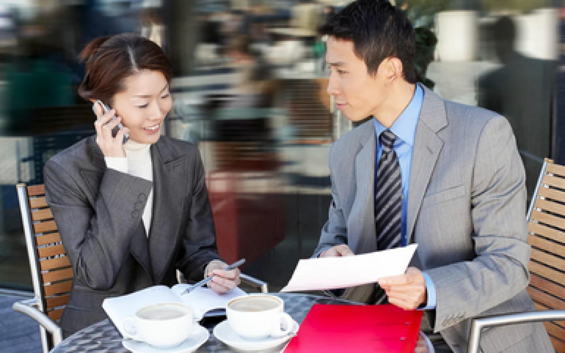 Những khó khăn của phụ nữ Nhật nơi công sở